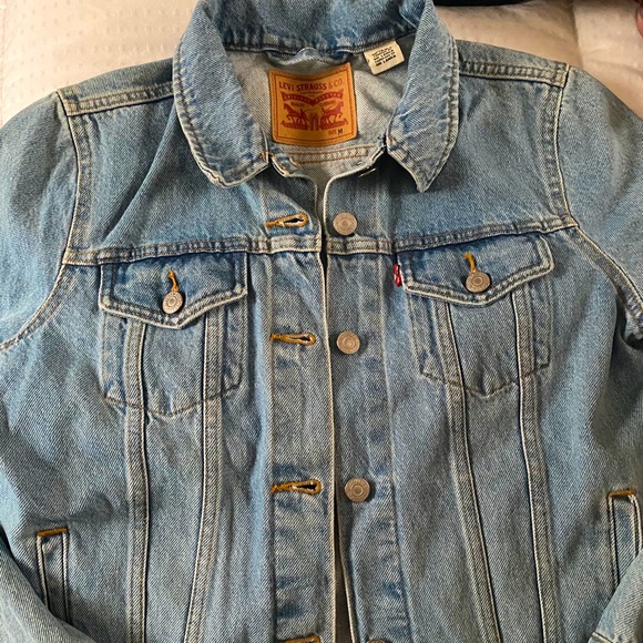 Levi’s Denim Jacket “Original Trucker Jacket” - Picture 2 of 3